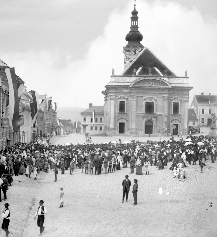 Svěcení parní stříkačky na Dolním náměstí (1) (1912)