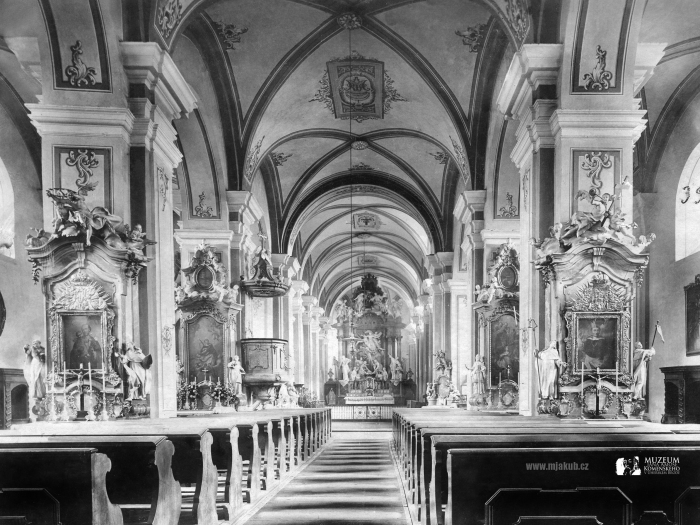 Interiér dominikánského kostela (1916)